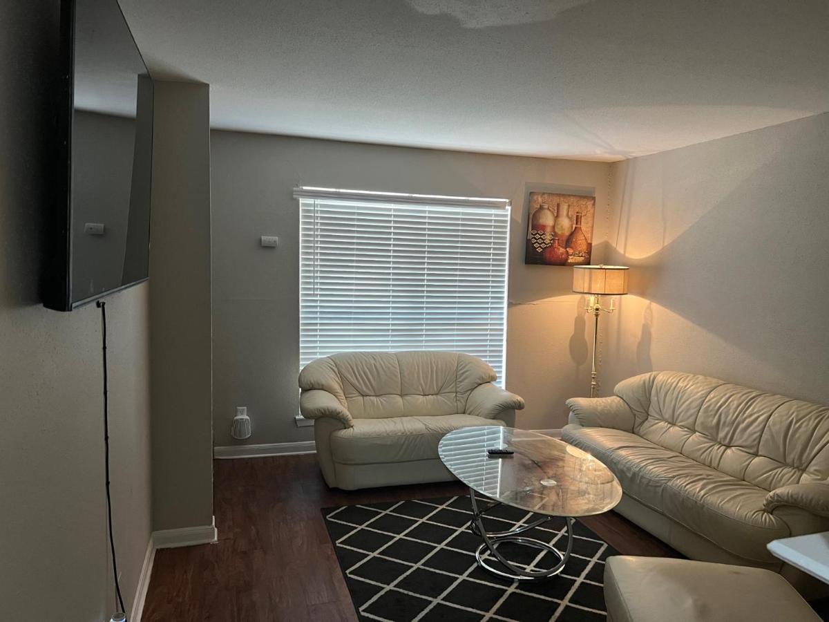 Lovely 1-Bedroom Townhome With Nice Amenities Houston Eksteriør bilde